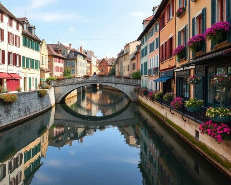 Historische Kanäle in Annecy, Frankreich